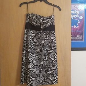 EUC Zebra Print Trina Turk Size 2 Strapless Dress